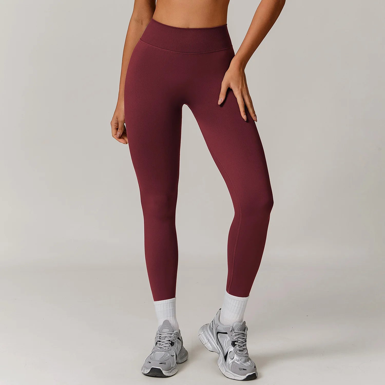 Comfortable And Formfitting Yoga Pants High Waist Hot Sale Fitness Lenggings Seamless Workout Pants Women Running Pants