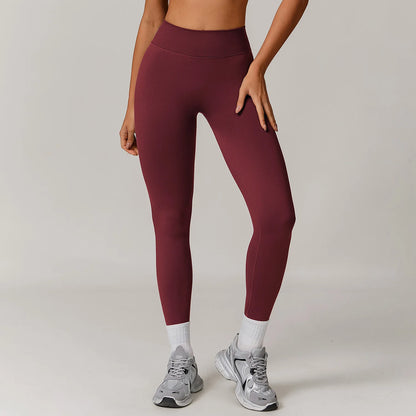 Comfortable And Formfitting Yoga Pants High Waist Hot Sale Fitness Lenggings Seamless Workout Pants Women Running Pants
