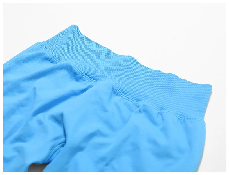 Comfortable And Formfitting Yoga Pants High Waist Hot Sale Fitness Lenggings Seamless Workout Pants Women Running Pants
