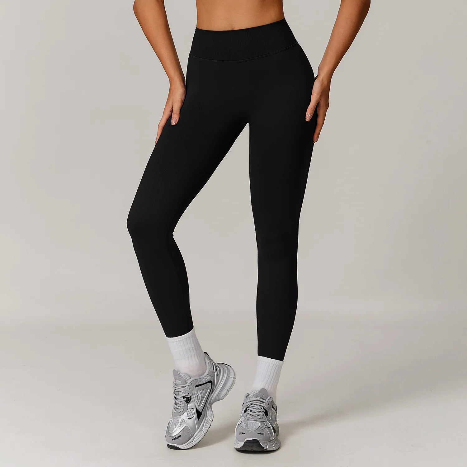 Comfortable And Formfitting Yoga Pants High Waist Hot Sale Fitness Lenggings Seamless Workout Pants Women Running Pants